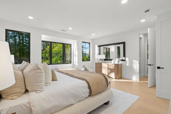 15 San Juan Avenue, Menlo Park, California 94025