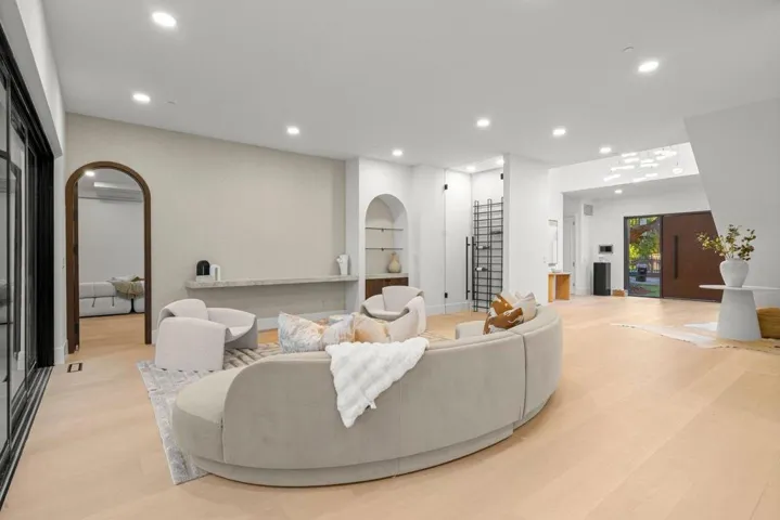 15 San Juan Avenue, Menlo Park, California 94025