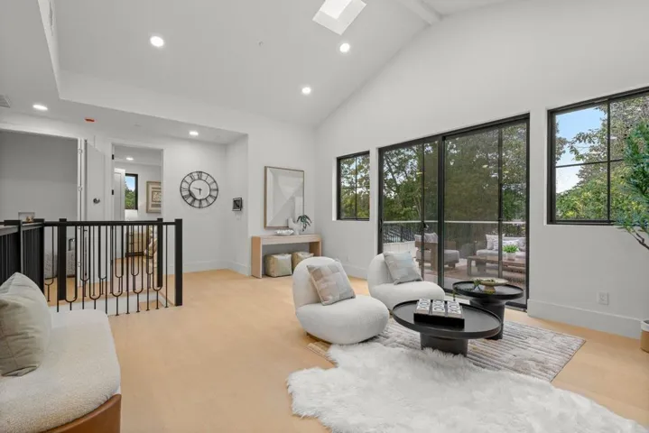 15 San Juan Avenue, Menlo Park, California 94025