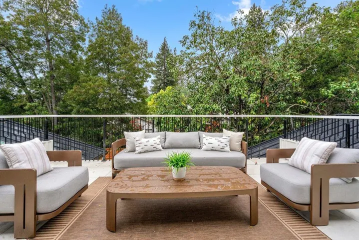 15 San Juan Avenue, Menlo Park, California 94025