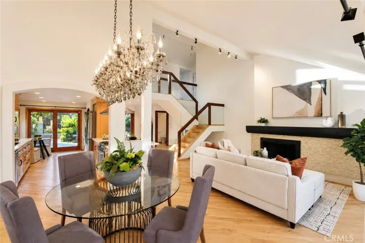 28 Cambridge, Irvine, California 92620