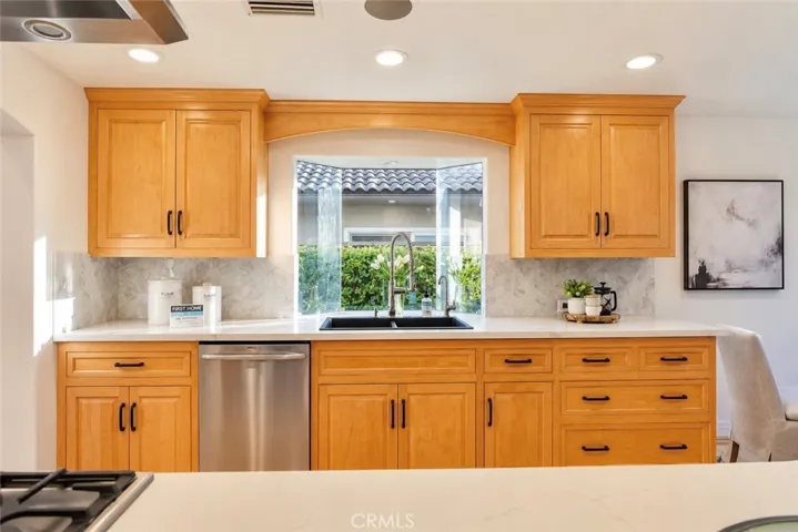 28 Cambridge, Irvine, California 92620
