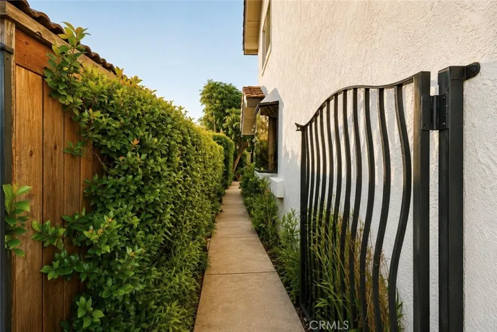 28 Cambridge, Irvine, California 92620