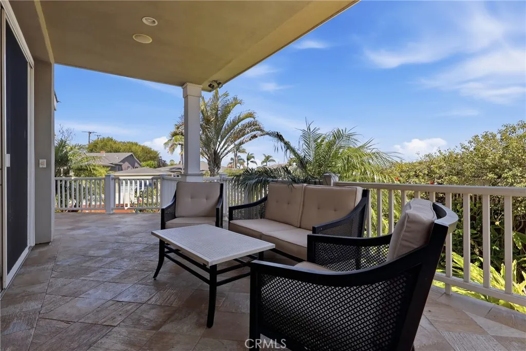 Enjoy indoor/outdoor living with this large deck off the living and dining rooms! Enjoy indoor/outdoor living with this large deck off the living and dining rooms!