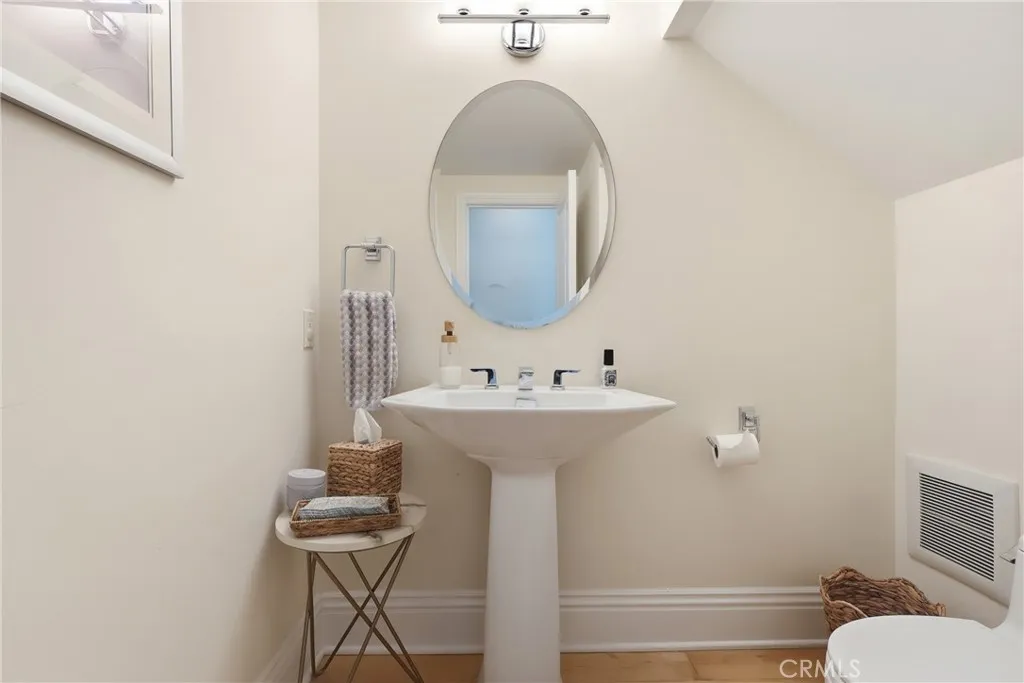 Powder room on main level. Powder room on main level.