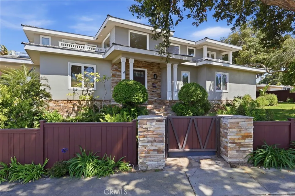 Beautiful, upscale home with quality features seeks new occupants! Claim it now! Beautiful, upscale home with quality features seeks new occupants! Claim it now!