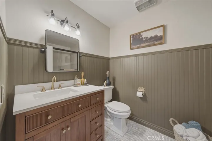 3645 S Bear St #f, Santa Ana, California 92704