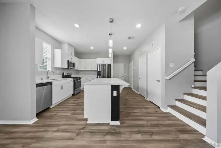 5223 Surfwalk 111, San Diego, California 92154