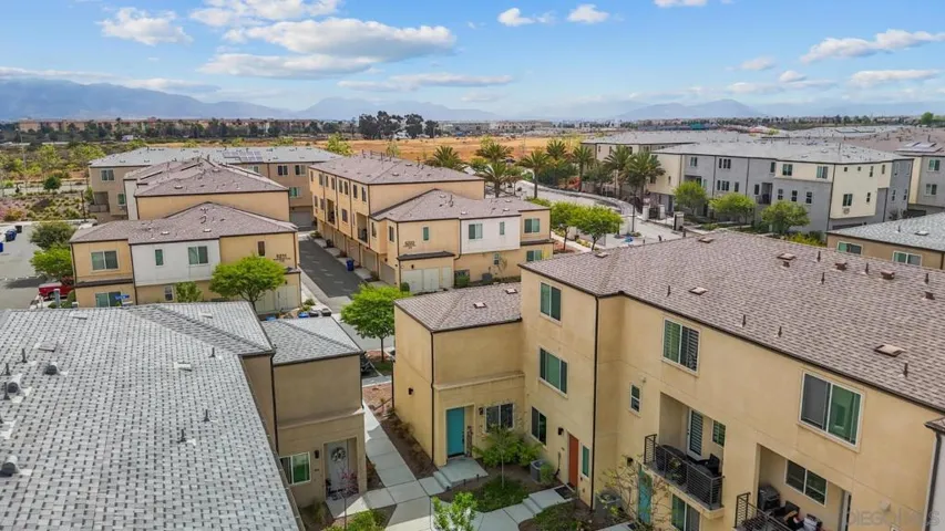 5223 Surfwalk 111, San Diego, California 92154