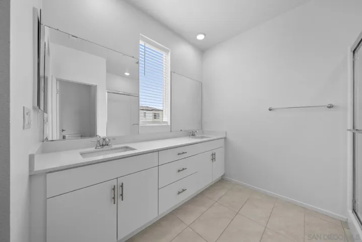 5223 Surfwalk 111, San Diego, California 92154