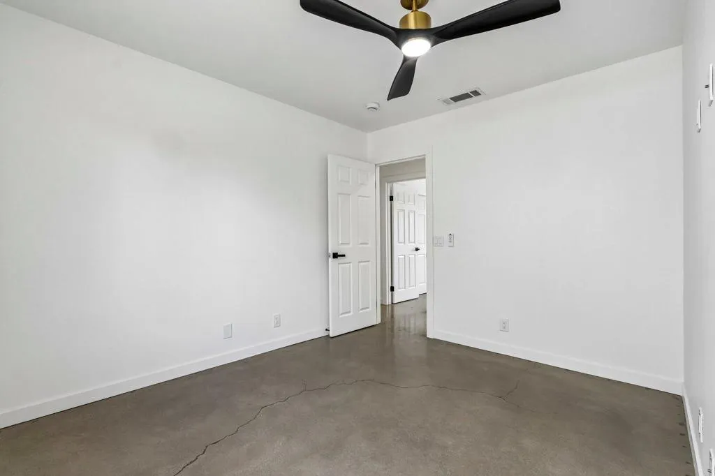 Guest Bedroom 3