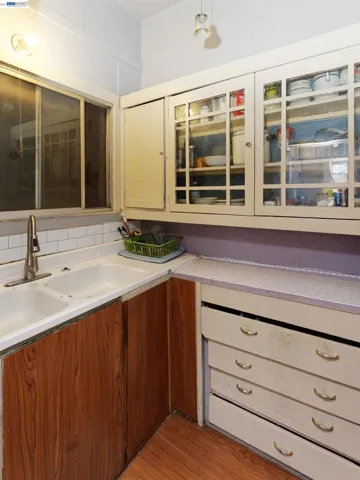 1538 16th Ave, Oakland, California 94606