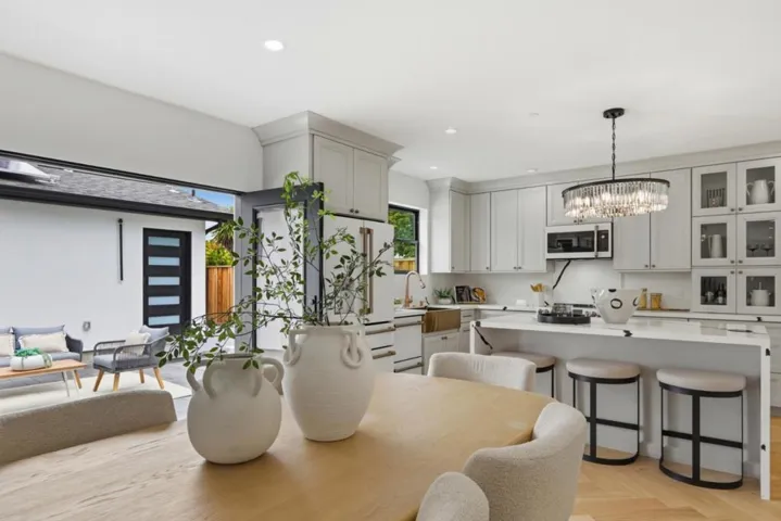 181 W Duane Avenue, Sunnyvale, California 94085