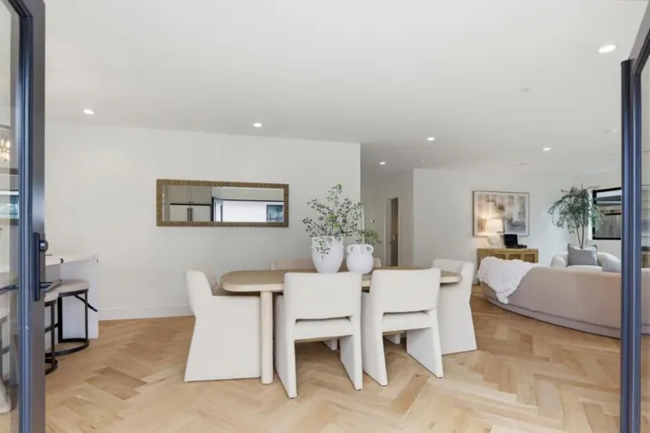 181 W Duane Avenue, Sunnyvale, California 94085