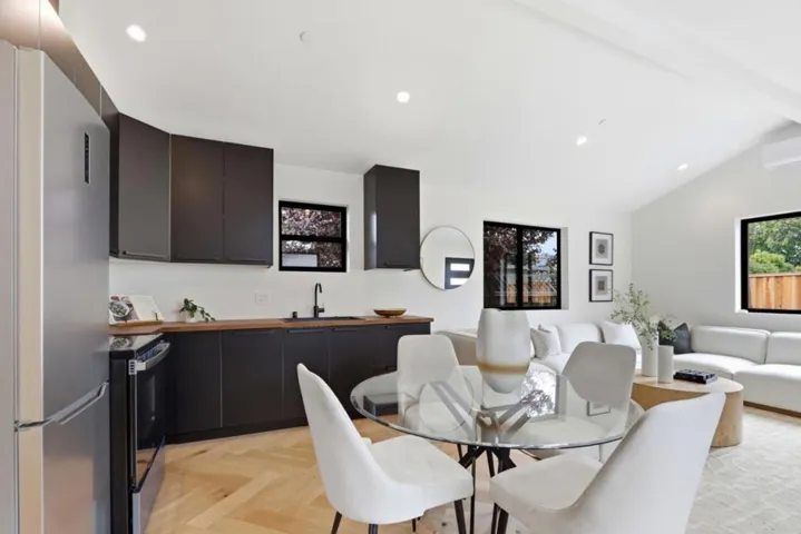 181 W Duane Avenue, Sunnyvale, California 94085
