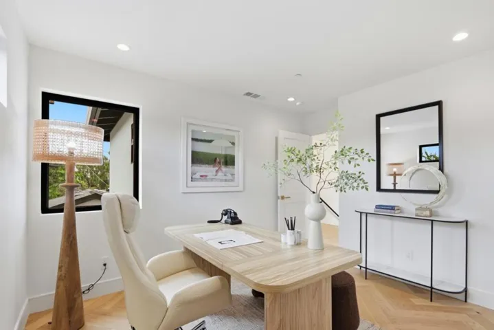 181 W Duane Avenue, Sunnyvale, California 94085