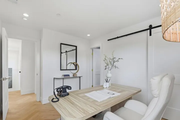 181 W Duane Avenue, Sunnyvale, California 94085