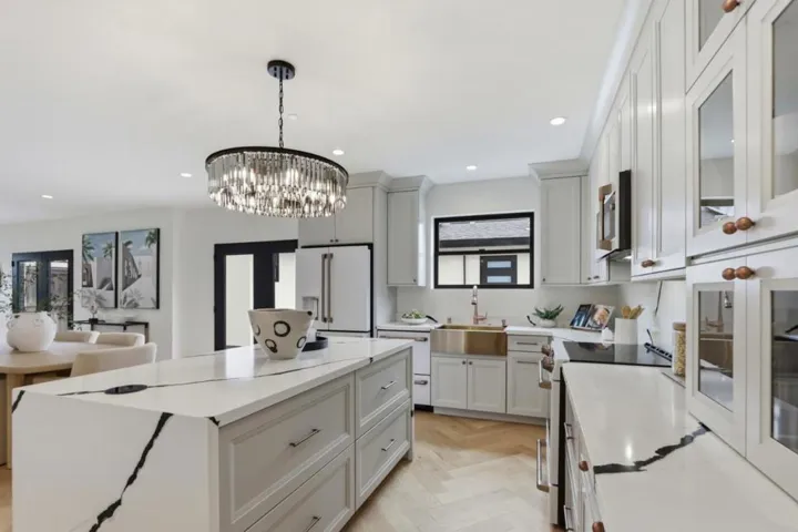 181 W Duane Avenue, Sunnyvale, California 94085