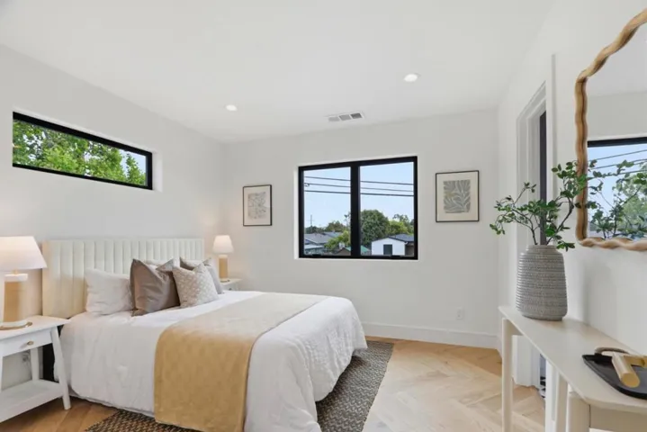 181 W Duane Avenue, Sunnyvale, California 94085