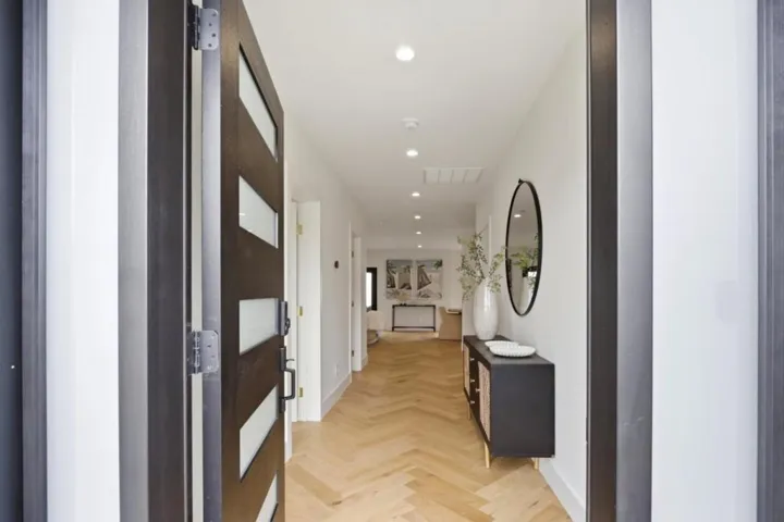 181 W Duane Avenue, Sunnyvale, California 94085