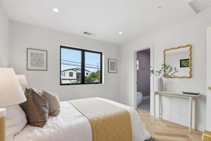 181 W Duane Avenue, Sunnyvale, California 94085