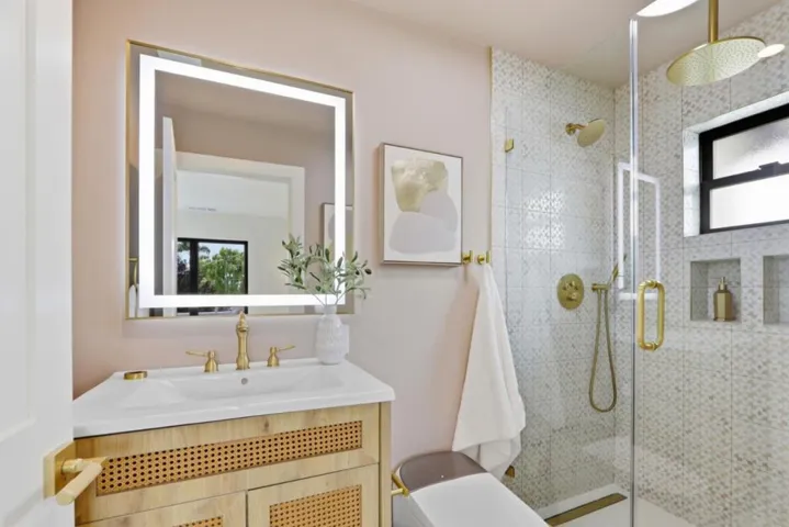 181 W Duane Avenue, Sunnyvale, California 94085