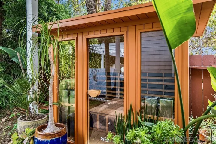 5247 Chelsea, La Jolla, California 92037