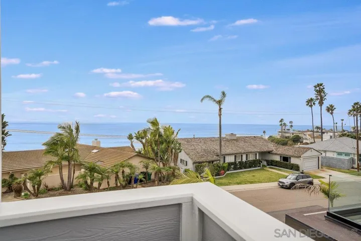 5247 Chelsea, La Jolla, California 92037