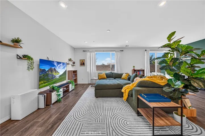 29877 Solardo Drive, Menifee, California 92585