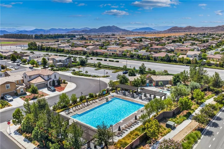 29877 Solardo Drive, Menifee, California 92585