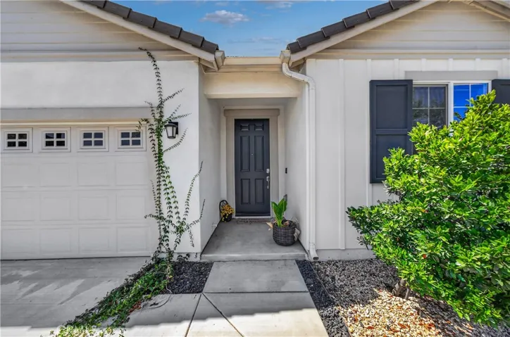 29877 Solardo Drive, Menifee, California 92585