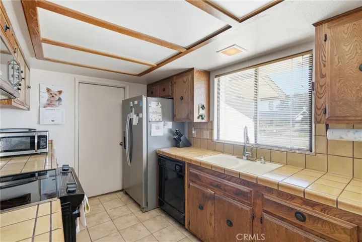 1524 Tiffany Park, Santa Maria, California 93455