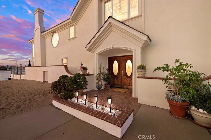 1444 W Bay Avenue, Newport Beach, California 92661