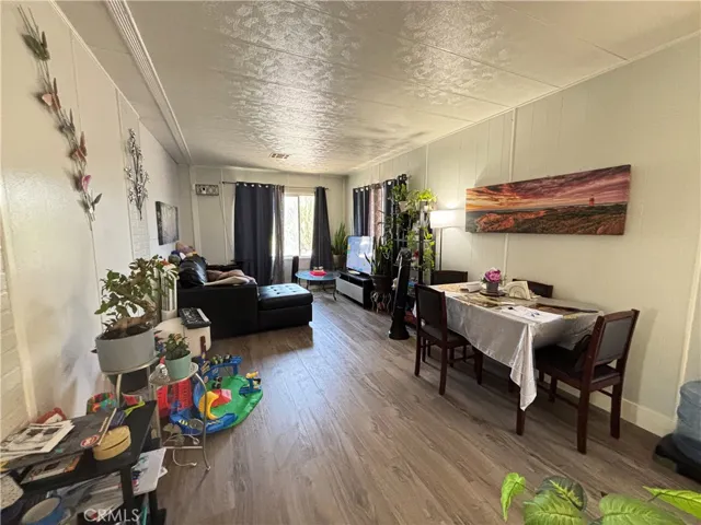 455 E 7th Street 24, San Jacinto, California 92583