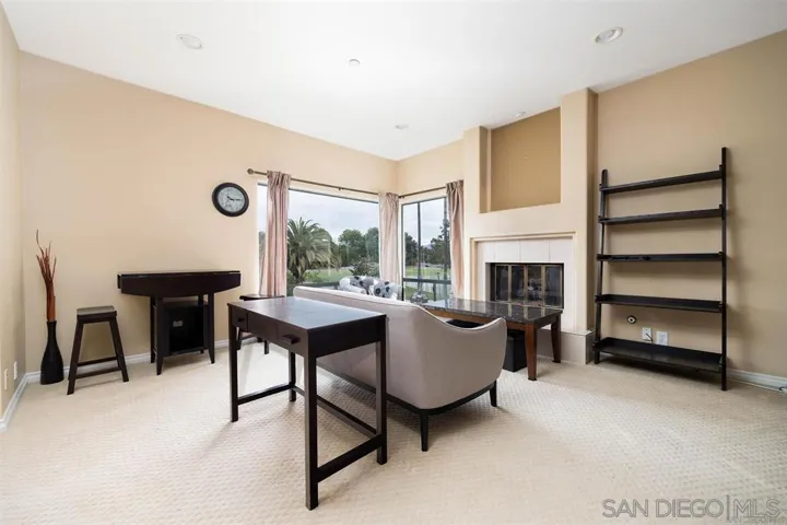 12122 Royal Birkdale 205, San Diego, California 92128