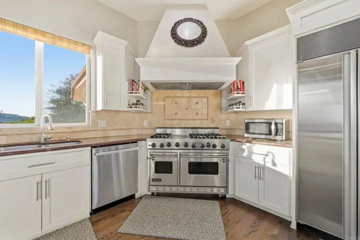 14040 Iris Lane, Poway, California 92064