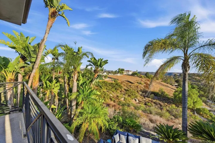 14040 Iris Lane, Poway, California 92064