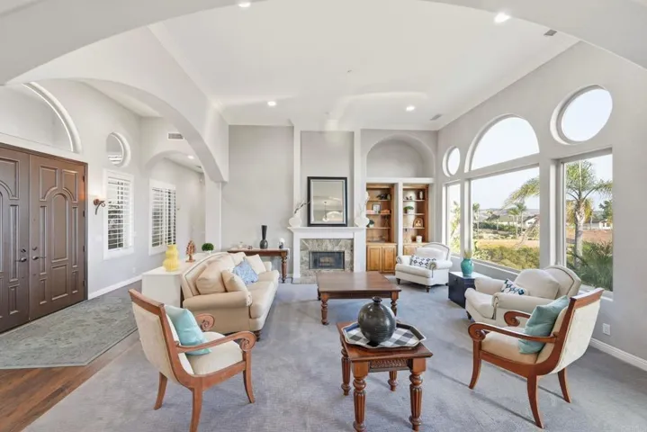 14040 Iris Lane, Poway, California 92064
