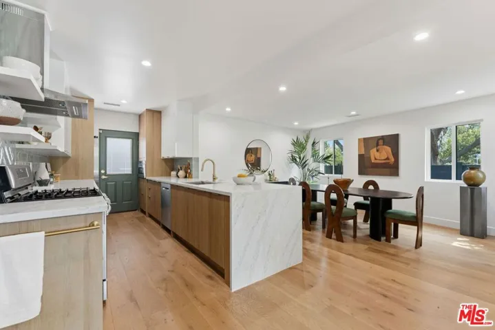 10811 Farragut Drive, Culver City, California 90230