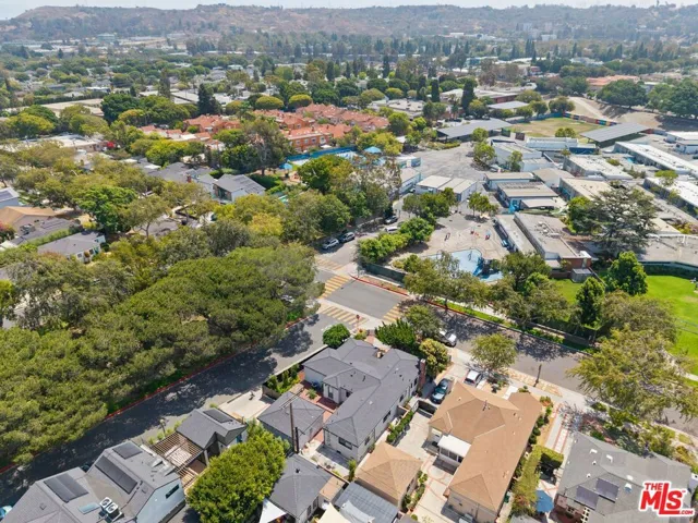 10811 Farragut Drive, Culver City, California 90230