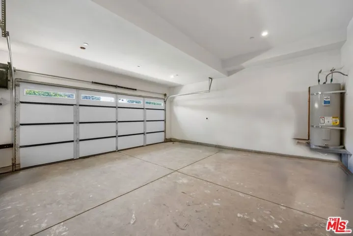 2 Car Garage