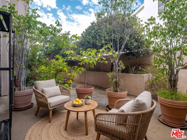 Private Outdoor Space Off Kitc