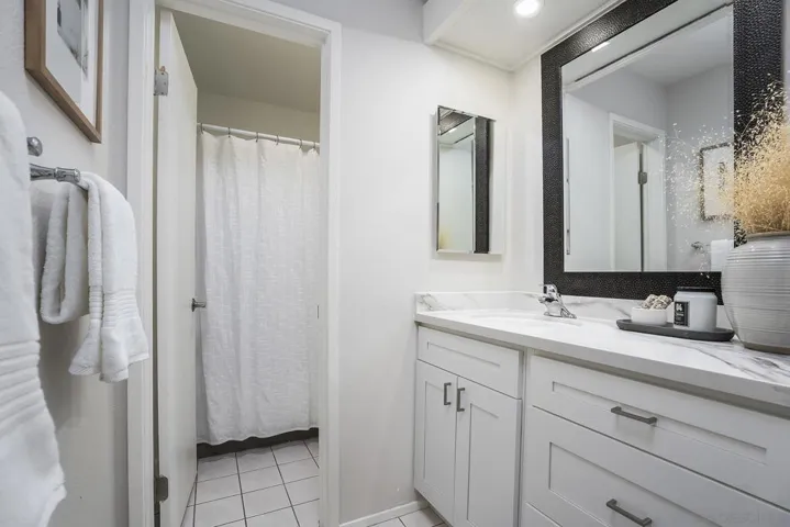 4265 Asher 52, San Diego, California 92110