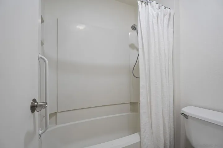 4265 Asher 52, San Diego, California 92110