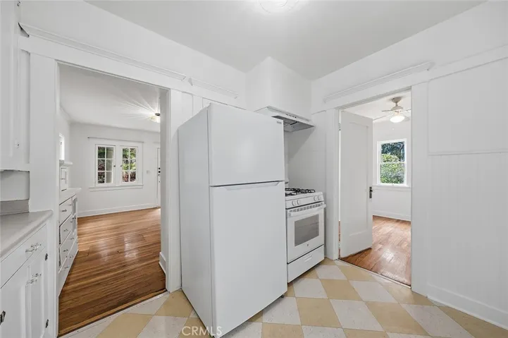 3322 Hamilton Way, Los Angeles, California 90026