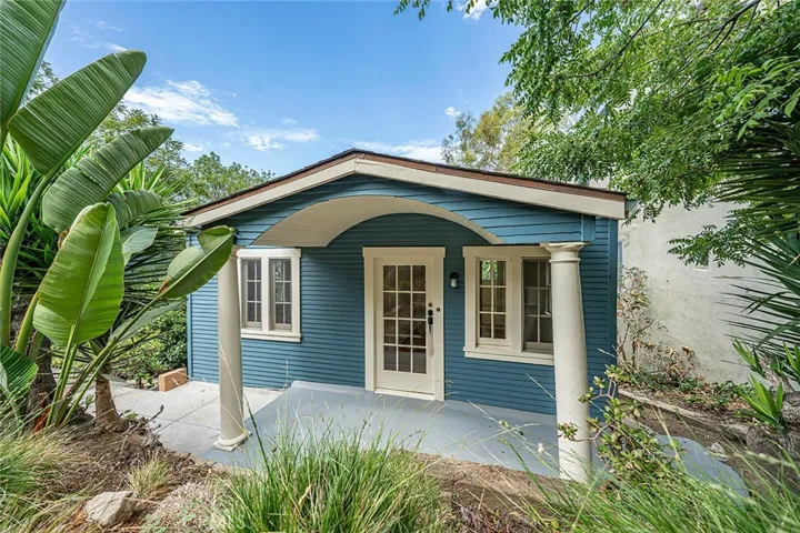 3322 Hamilton Way, Los Angeles, California 90026