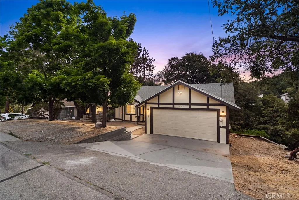 1541 Krause Ln
