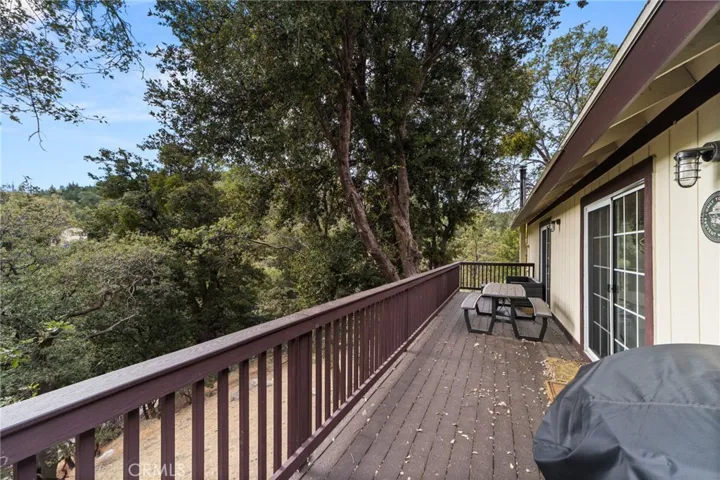 1541 Krause Lane, Lake Arrowhead, California 92352