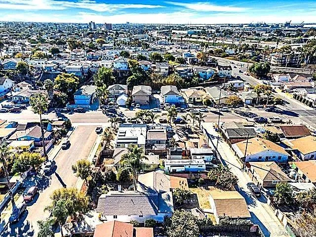 2040 Earl Street, San Diego, California 92113