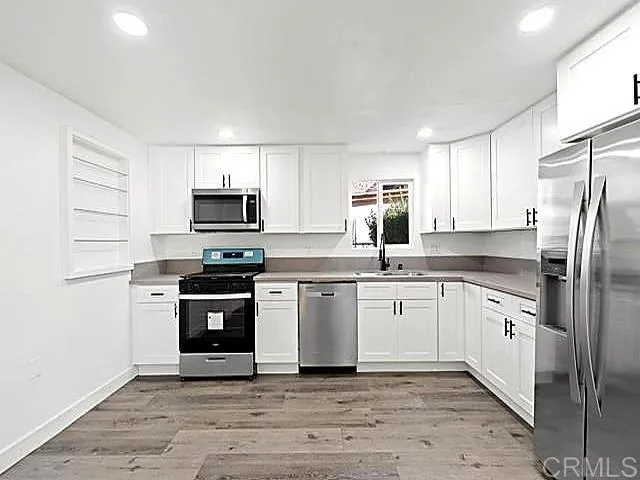 2040 Earl Street, San Diego, California 92113